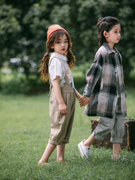 韩米娜童装2022秋冬季黑色大衣