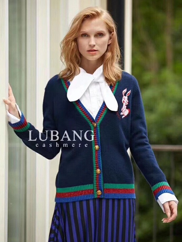 鹿邦女装2022秋冬季藏蓝色针织衫