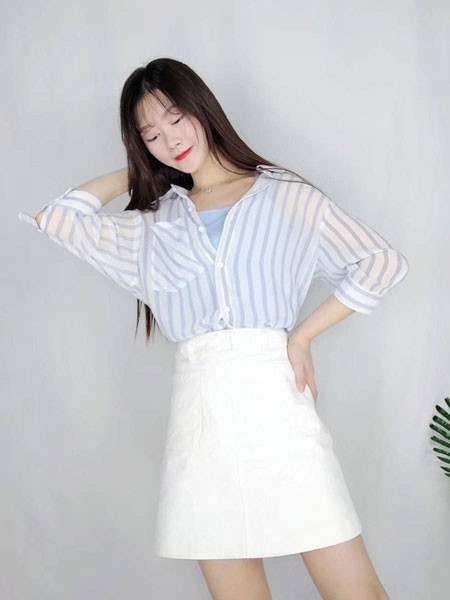 裳舍2023春夏季白色短裙