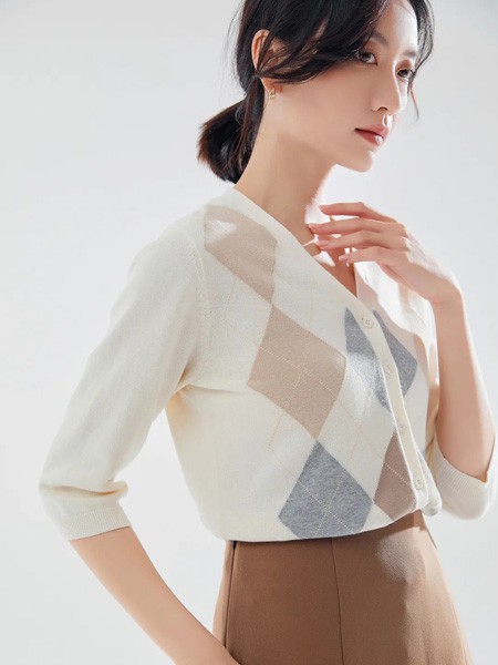 蓝珣女装2022秋冬季白色毛衣