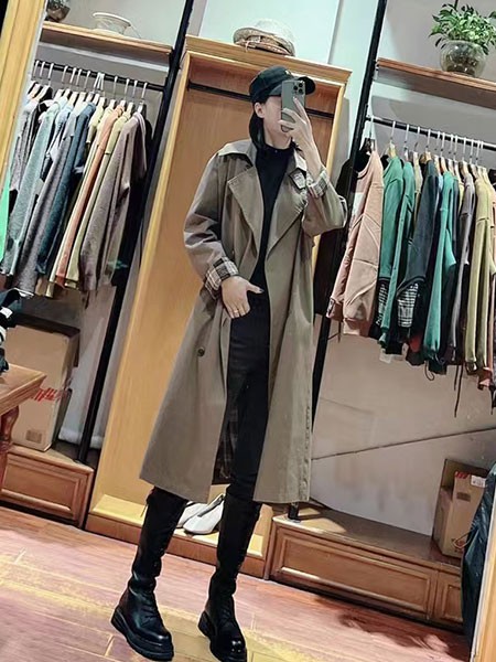 荙诗佳女装2022秋冬季卡其色风衣