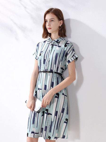 科蒙博卡女装2023春夏季蓝色连衣裙