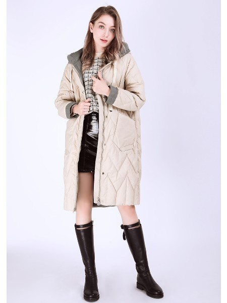 爱町女装2022秋冬季灰色棉服