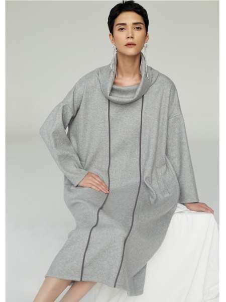 清静语女装2022秋冬季灰色连衣裙