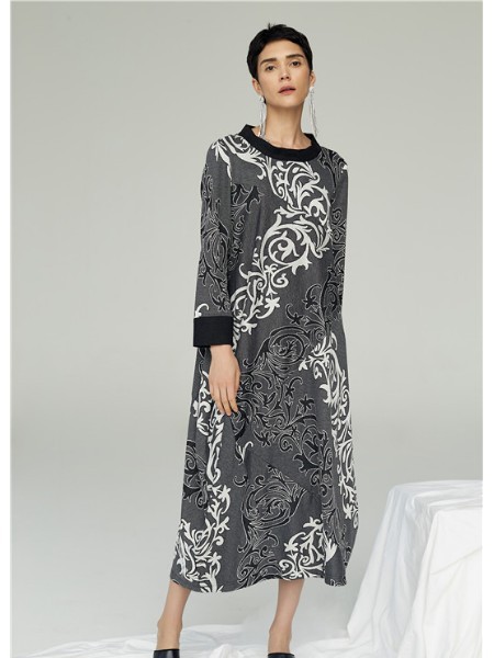 清静语女装2022秋冬季黑色连衣裙