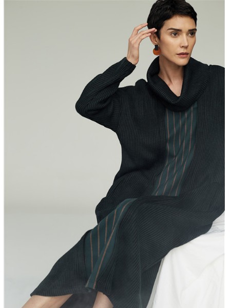 清静语女装2022秋冬季黑色连衣裙