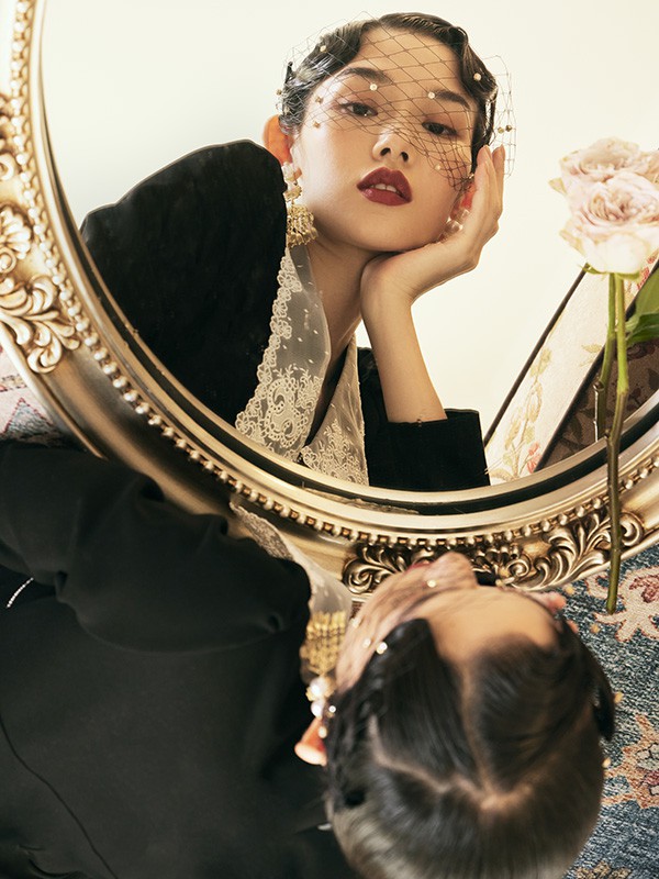 阿依莲2022秋冬季黑色西装