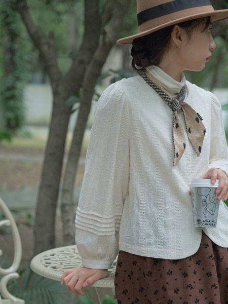 百武西BIOLIVING女装2022秋冬季白色衬衫