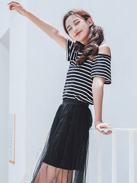 恩尚NSUN休闲装2022春夏季黑色T恤