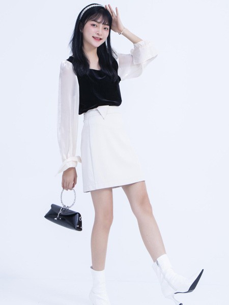 木子简MSDOU女装2022秋冬季白色连衣裙