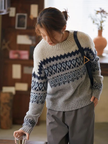 旦可韵女装2022秋冬季白色毛衣