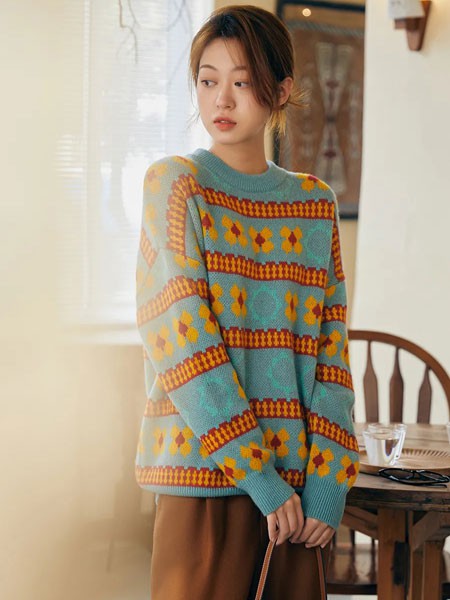 旦可韵女装2022秋冬季蓝色毛衣