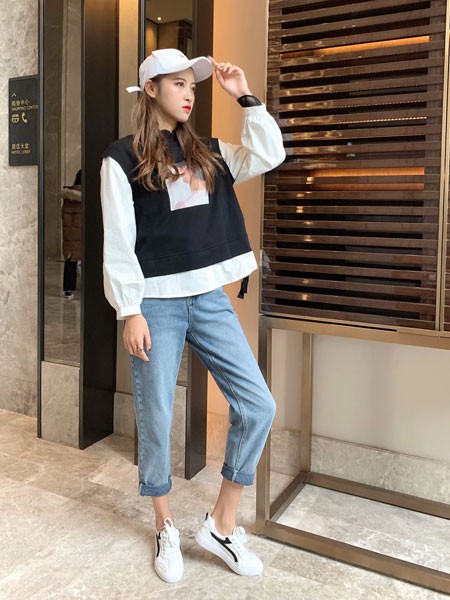 拉格蓓芮2022秋冬季白色衬衫