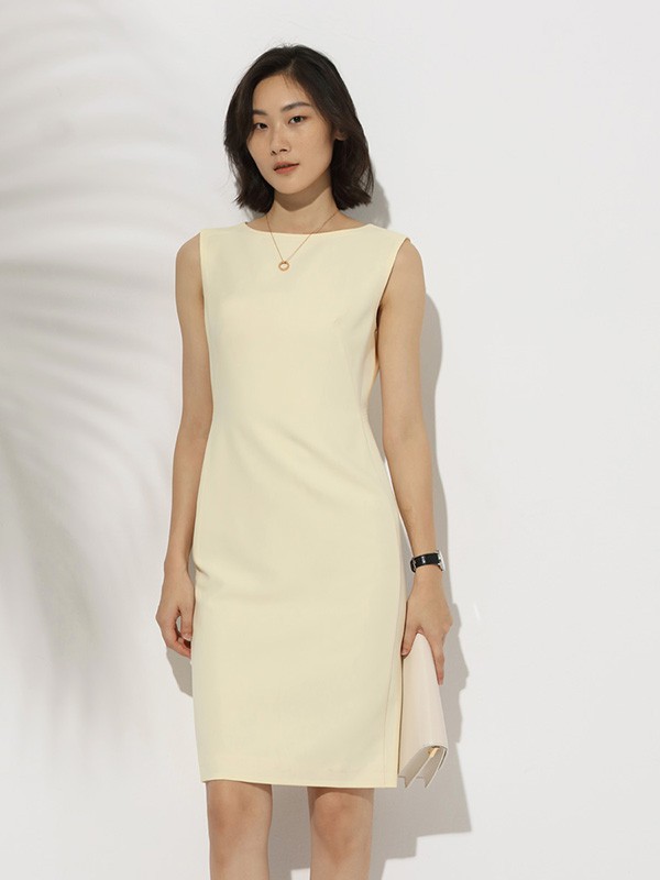 微丝里2023春夏季米色连衣裙