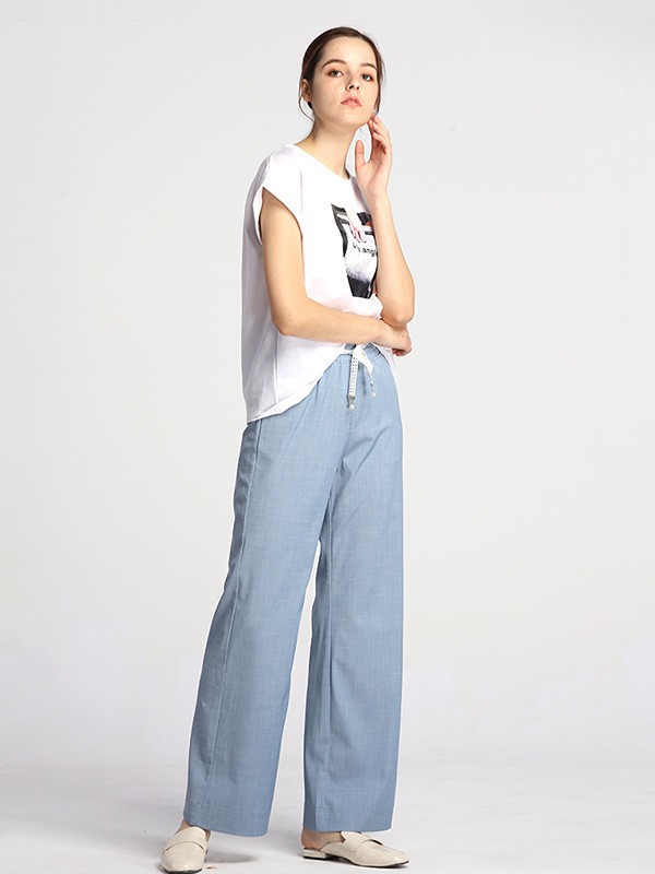 微丝里2023春夏季白色T恤