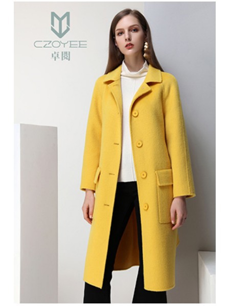 卓阅女装2022秋冬季黄色大衣
