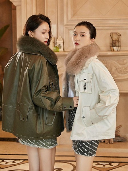 千伊诺女装2022秋冬季白色派克服