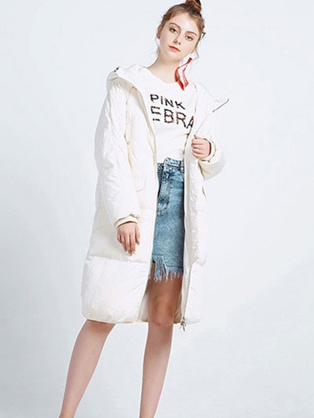 加嘉大2022秋冬季白色棉服