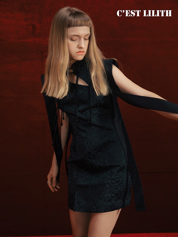 C’ESTLILITH女装2022秋冬季黑色连衣裙