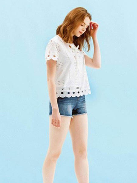 典云间女装2022春夏季白色T恤