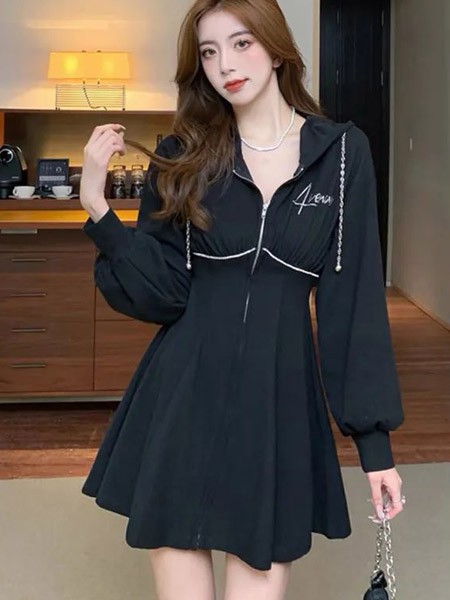 优韩一号UHAN1女装2023春夏季黑色连衣裙