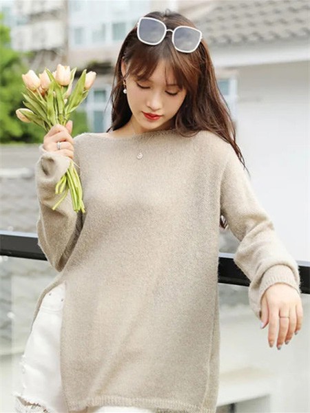 乐伊尚女装2023春夏季米色针织衫