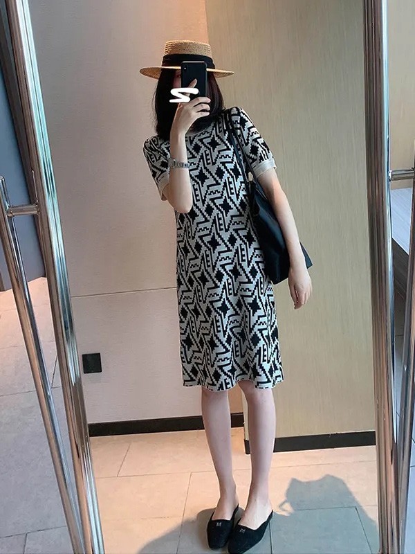 SANDRO女装2022秋冬季黑色连衣裙