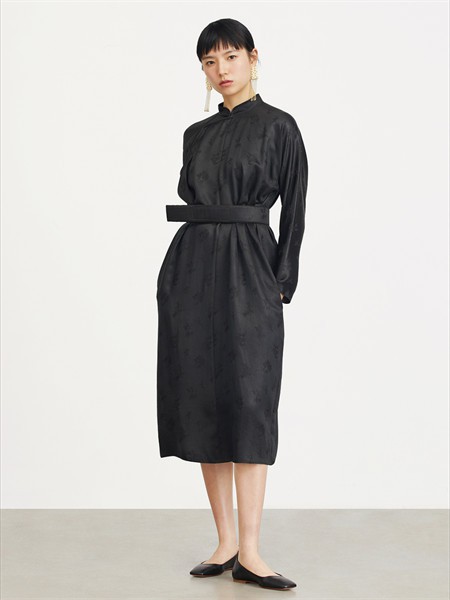 msmin女装2023春夏季黑色连衣裙