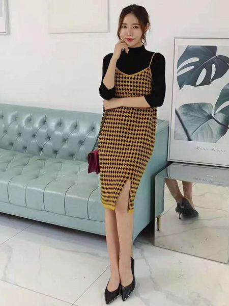 MISSONE女装2022秋冬季黄色吊带裙