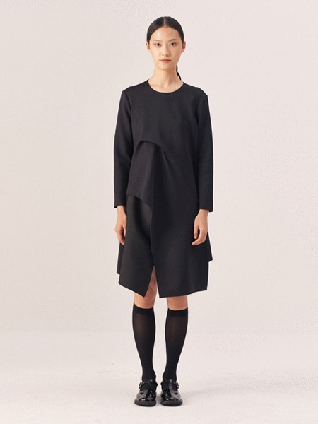 席牌Exzind女装2022秋冬季黑色连衣裙