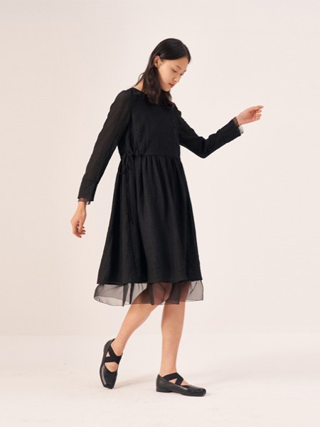 席牌Exzind女装2022秋冬季黑色连衣裙