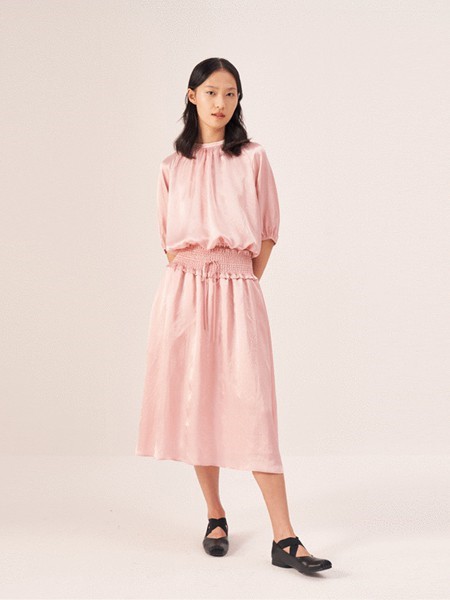 席牌Exzind女装2022秋冬季粉色连衣裙