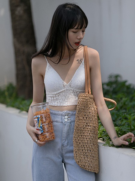 EGGKA女装2023春夏季白色背心