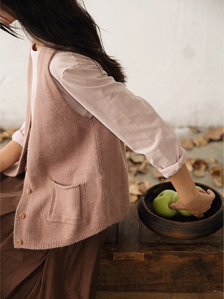 素缕女装2022秋冬季白色衬衫