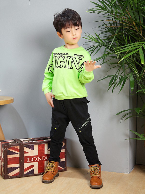 艾宝依童装2022秋冬季绿色T恤