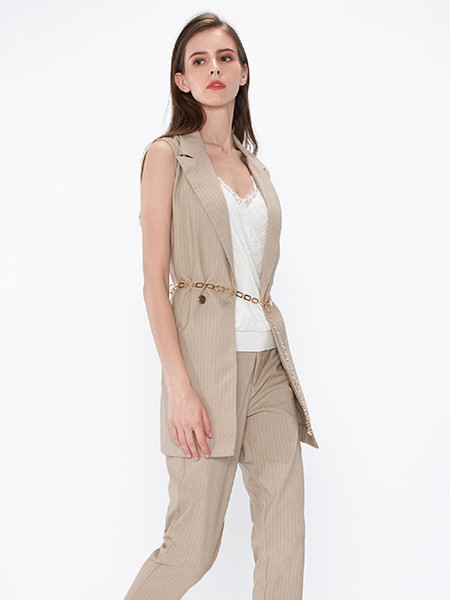 名略女装2023春夏季白色背心