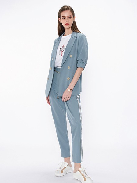 名略女装2023春夏季白色T恤