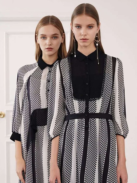 因一2023春夏季灰色连衣裙