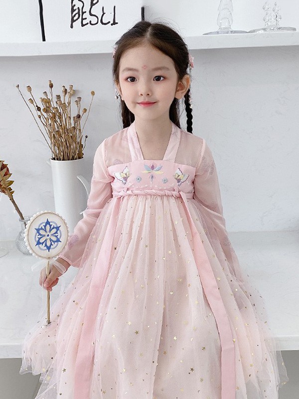 今兮古兮2022秋冬季粉色连衣裙