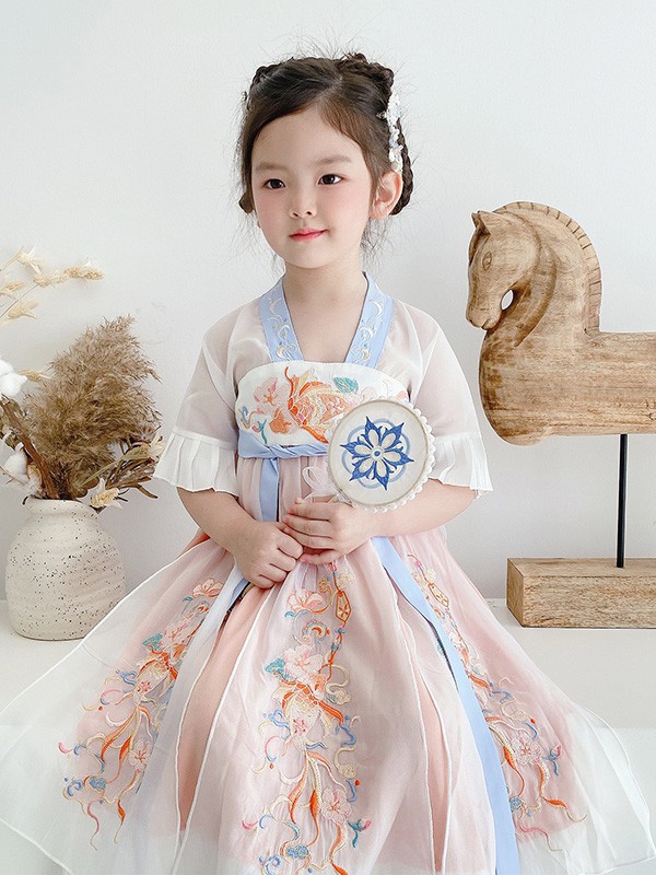 今兮古兮2022秋冬季白色连衣裙