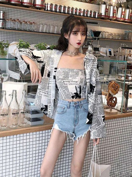 施洛琳2023春夏季灰色背心