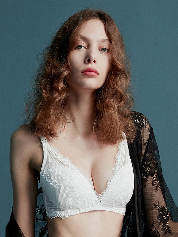 嫚熙内衣2022秋冬季白色时尚内衣