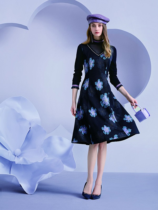 若岚菲女装2022秋冬季藏蓝色连衣裙