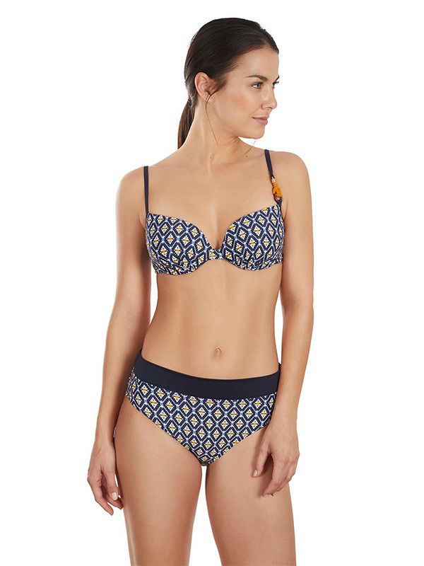 维多利亚的秘密2023春夏季白色泳衣