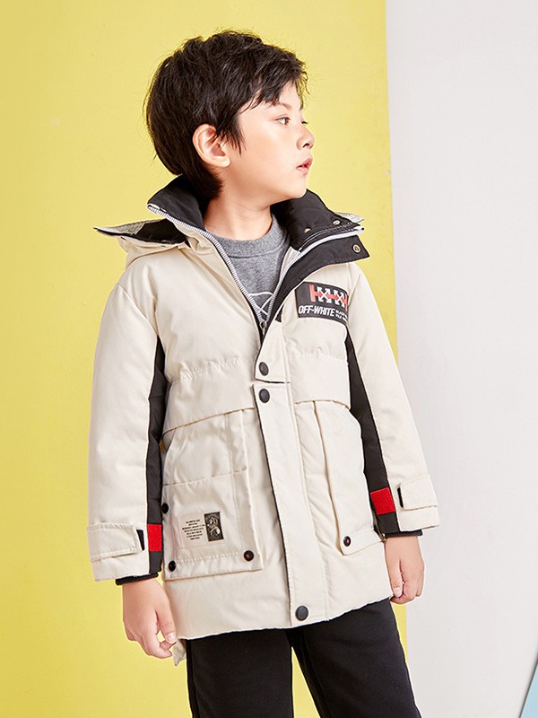 乖乖熊童装2022秋冬季白色派克服