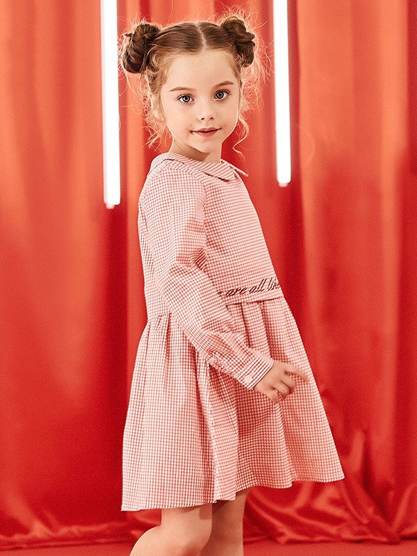 辛巴呐呐2023春夏季粉色连衣裙