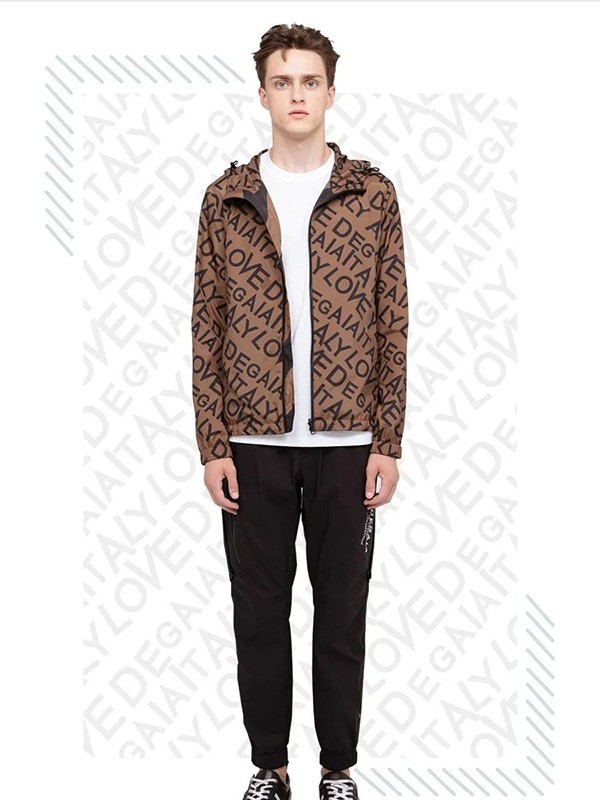 迪嘉雅休闲装2023春夏季白色T恤