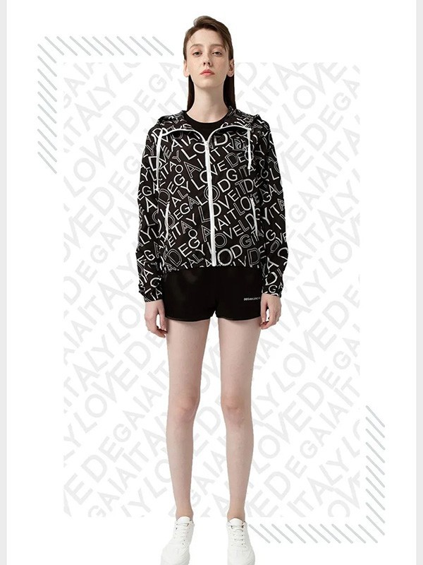 迪嘉雅休闲装2023春夏季黑色短裤