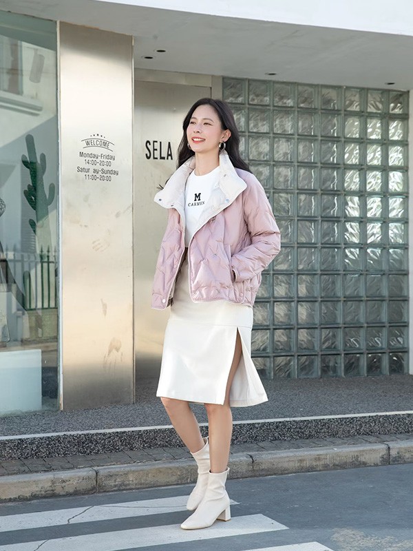 卡蔓女装2022秋冬季粉色棉服