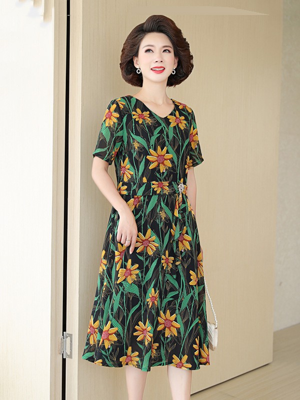 简狐2023春夏季绿色连衣裙